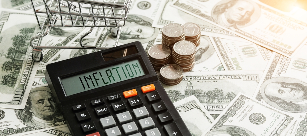 التضخم الأمريكي يدفع الدولار للارتفاع، والأسهم إلى الانخفاض. الأسواق تراهن على رفع كبير آخر لأسعار الفائدة