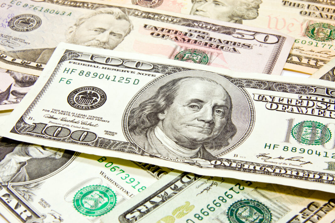 Agentury: Trumpova vláda nabízí federálním pracovníkům odstupné, když odejdou