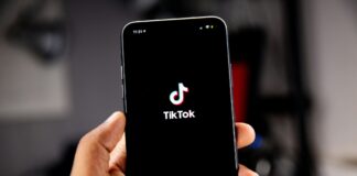 ترامب أنقذ تيك توك من الحظر. التطبيق في الولايات المتحدة ينتقل إلى أيدٍ أميركية TikTok application.