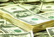 Dolar mírně roste ke koši měn, trh čeká na nový impuls Dolar