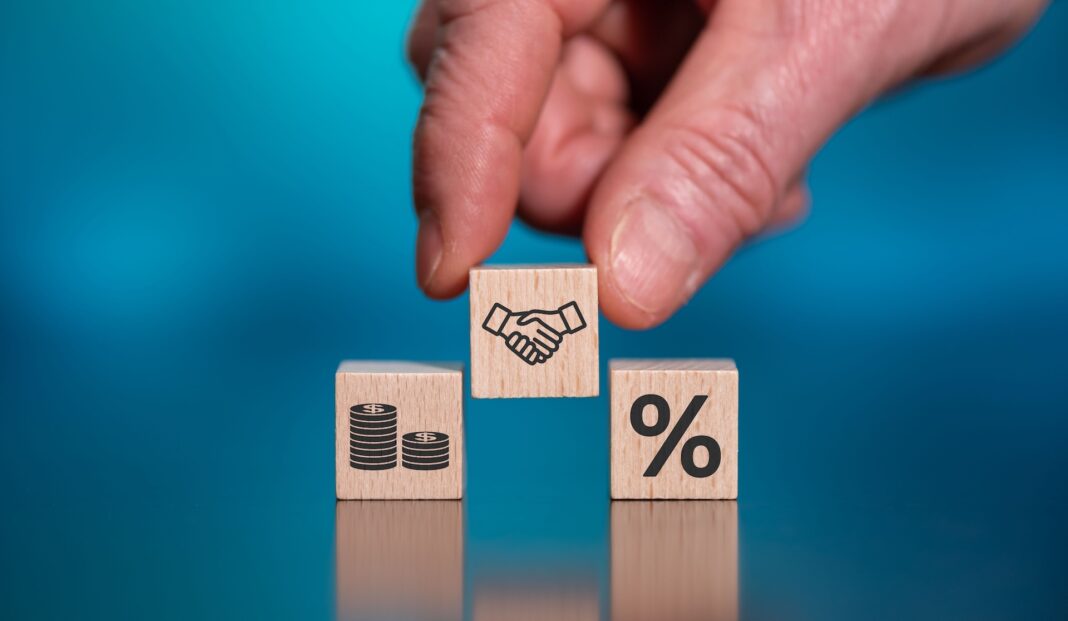 Clearline Loans Review: A Fast Loan for Emergencies or an Expensive Financial Trap? Loan illustrative picture.