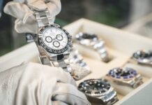 Rolex Pepsi vs. Batman: Which Luxury Watch Holds Value Better on the Secondary Market? Illustrative picture.