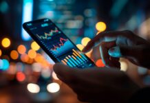 US Stocks Decline on Tech Losses, Dollar Strengthens Akcie