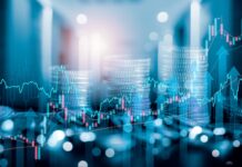 أين تضع أموالك النقدية؟ صناديق سوق النقد مثل SWVXX قد تكون بديلًا أكثر أمانًا للودائع البنكية التقليدية Illustrative picture.