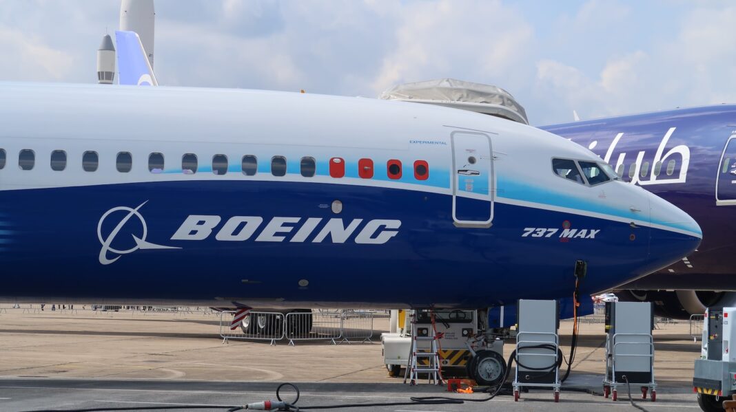 Boeing snížil čtvrtletní ztrátu, kvůli Air Force One ale zaostal za odhady Boeing. Source: Adobe Stock